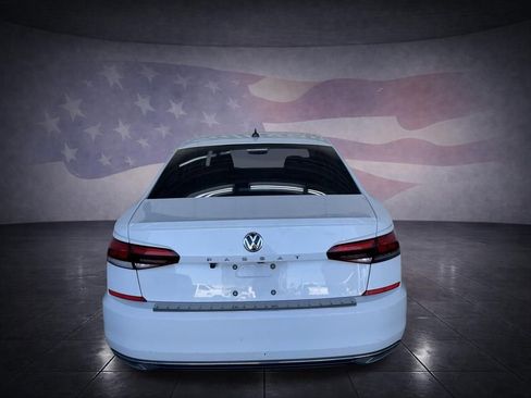 Used 2021 Volkswagen Passat 2.0T SE image 4