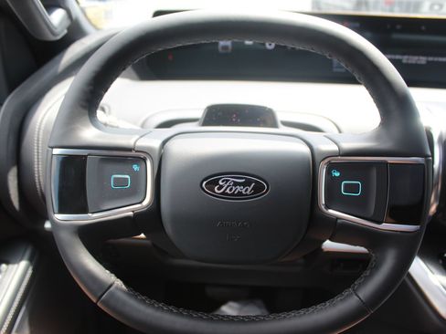 New 2026 Ford Expedition Platinum w/ Stealth Appearance Package AWD/4WD image 29