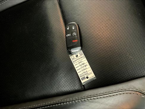 Used 2021 Dodge Charger SXT w/ Leather Interior Group RWD image 35