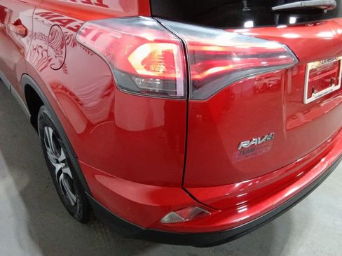 Used 2016 Toyota RAV4 LE image 26
