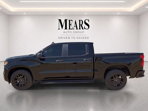 Used 2024 Chevrolet Silverado 1500 Custom w/ LPO, Dark Essentials Package RWD image 2
