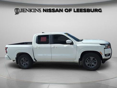 Certified 2025 Nissan Frontier SV w/ SV Convenience Package image 2