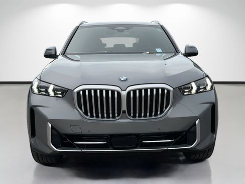 New 2026 BMW X5 xDrive40i w/ Premium Package AWD/4WD image 8
