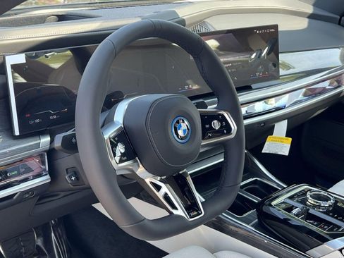 New 2025 BMW i7 eDrive50 w/ Executive Package image 13