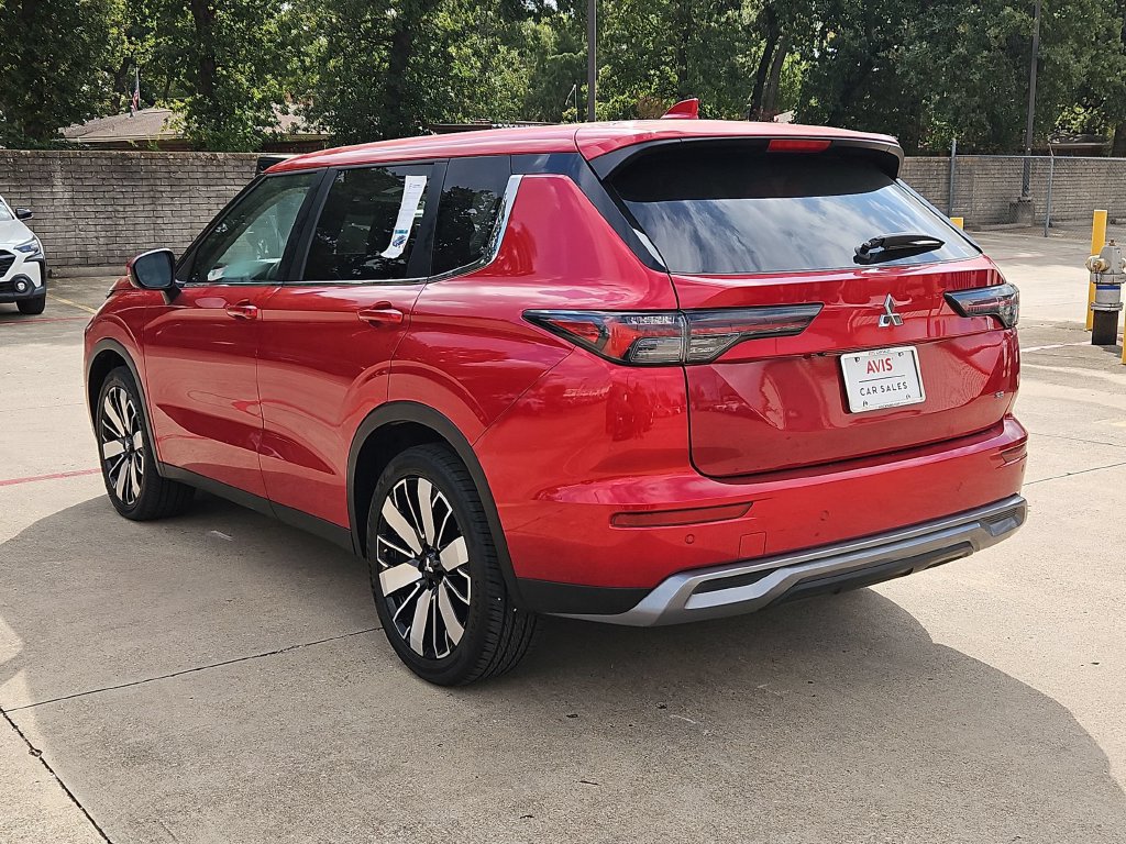 Used 2025 Mitsubishi Outlander SE AWD/4WD image 7