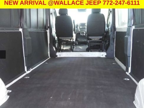 Used 2025 RAM ProMaster 2500 w/ Convenience Group FWD image 2