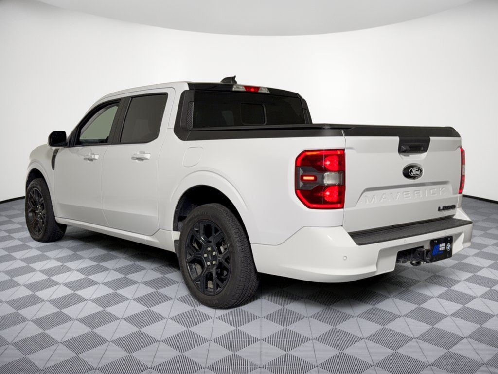Used 2025 Ford Maverick Lobo AWD/4WD image 3