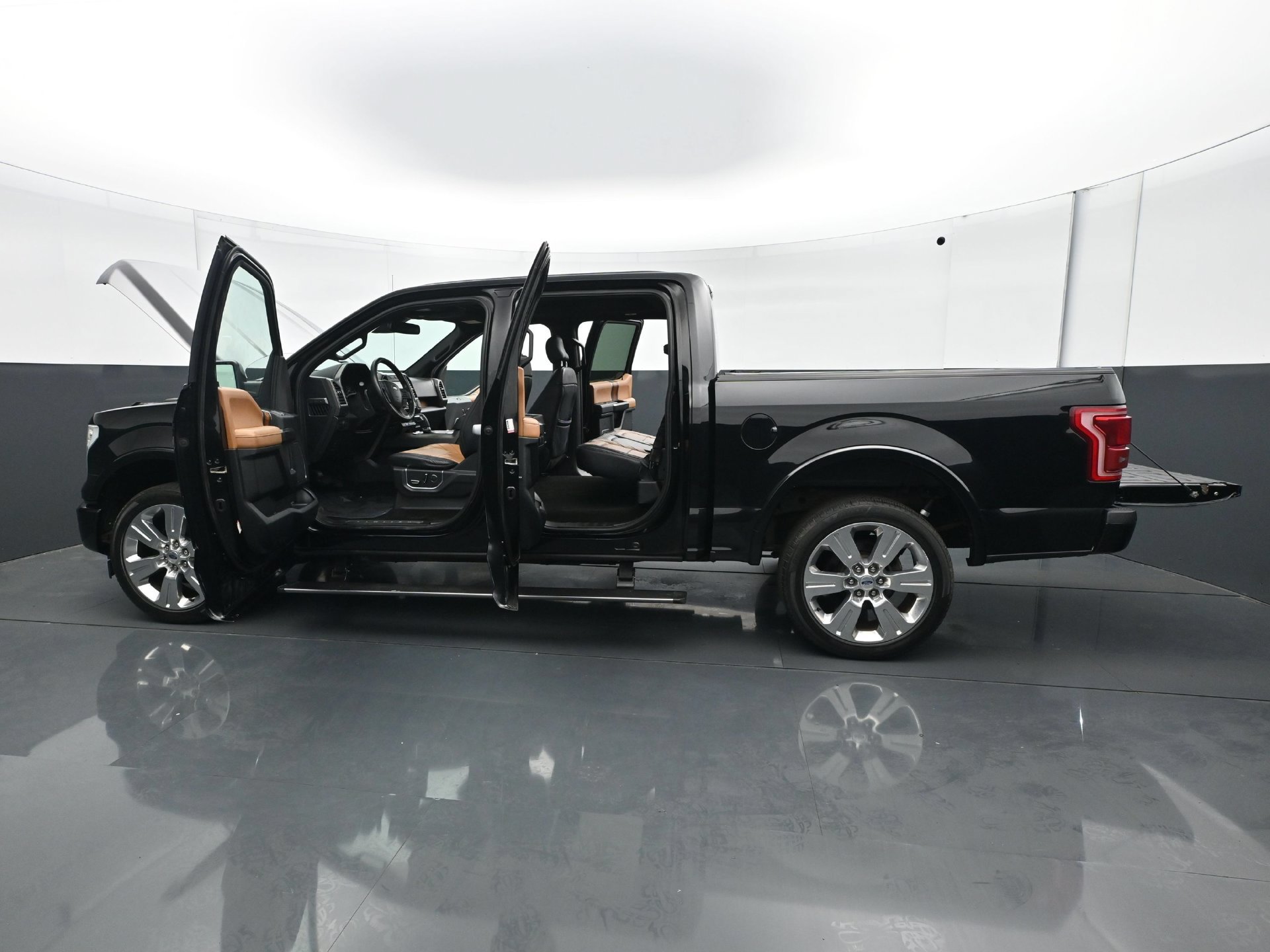 Used 2017 Ford F150 Limited AWD/4WD image 32