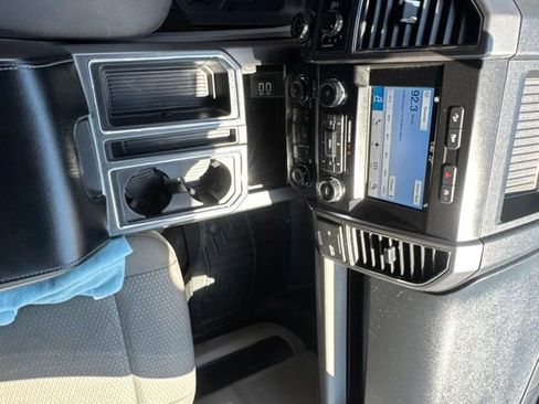 Used 2018 Ford F150 XLT w/ Equipment Group 302A Luxury AWD/4WD image 28