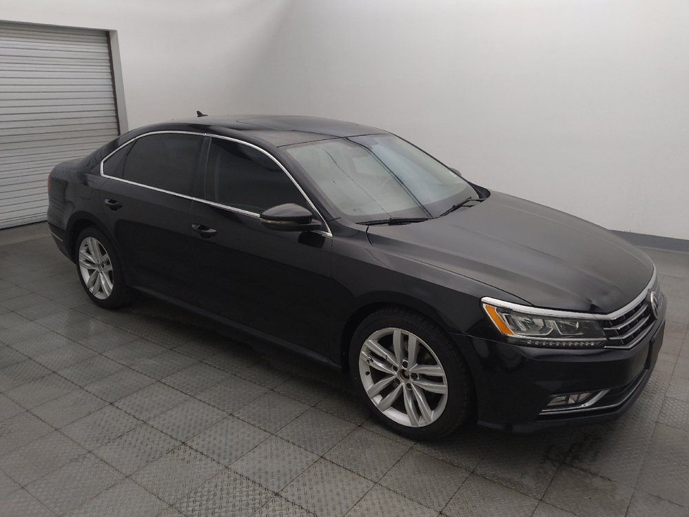 Used 2018 Volkswagen Passat 2.0T SE FWD image 11