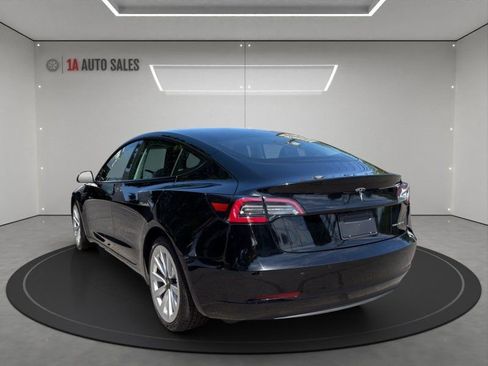 Used 2022 Tesla Model 3 Long Range AWD/4WD image 3