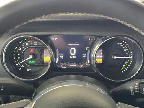 Used 2023 Jeep Wrangler Unlimited Sahara AWD/4WD image 28