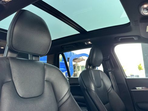 Used 2016 Volvo XC90 T6 Momentum w/ Momentum Plus Package AWD/4WD image 19