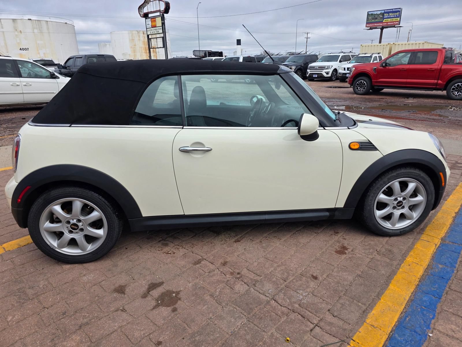 Used 2010 MINI Cooper Convertible w/ Cold Weather Pkg FWD image 4
