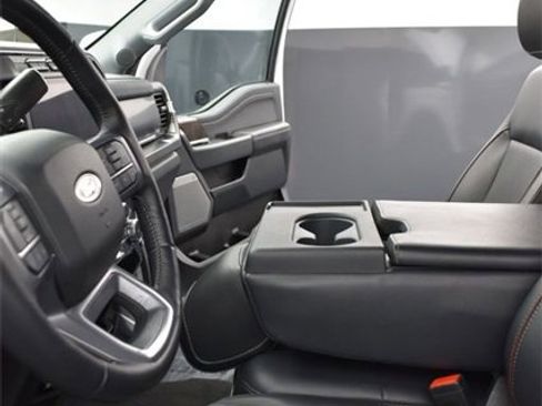 Used 2023 Ford F350 Lariat w/ Sport Appearance Package image 9