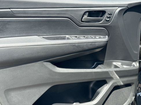 Certified 2026 Honda Odyssey EX-L image 19