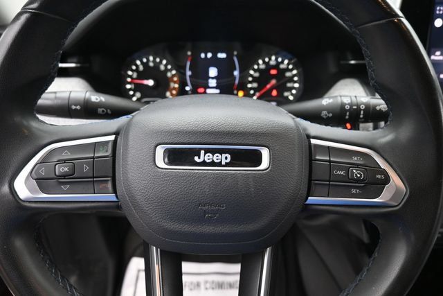 Used 2022 Jeep Compass Latitude AWD/4WD image 14