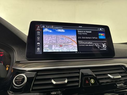 Used 2022 BMW 540i xDrive w/ Premium Package image 7