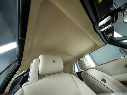 Used 2010 Rolls-Royce Phantom Drophead Coupe RWD image 26