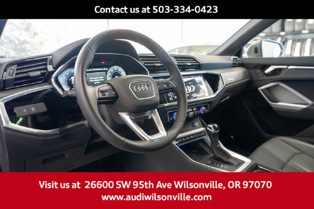 Used 2025 Audi Q3 2.0T Premium Plus w/ Premium Plus Package AWD/4WD image 25