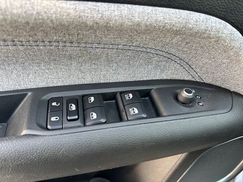 Used 2024 Jeep Compass Latitude image 14