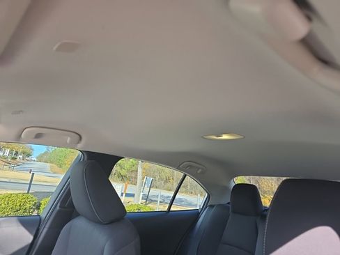 Used 2024 Toyota Corolla LE image 20