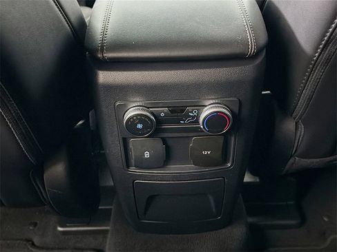 Used 2022 Ford Explorer XLT w/ Equipment Group 202A image 25