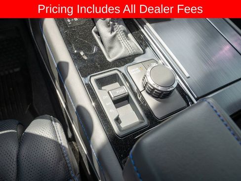 New 2025 Toyota Tundra Platinum AWD/4WD image 21