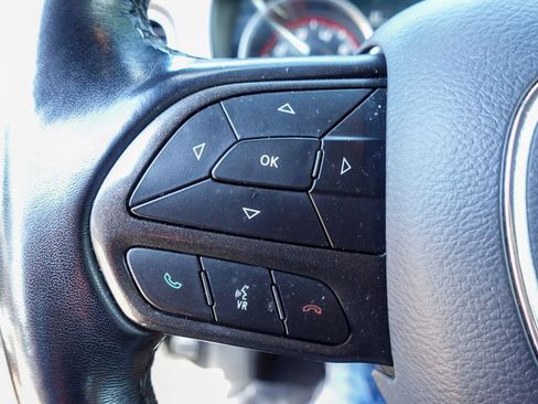 Used 2022 Dodge Charger SXT w/ Leather Interior Group image 13