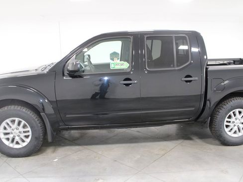 Used 2019 Nissan Frontier SV w/ Value Truck Package image 6