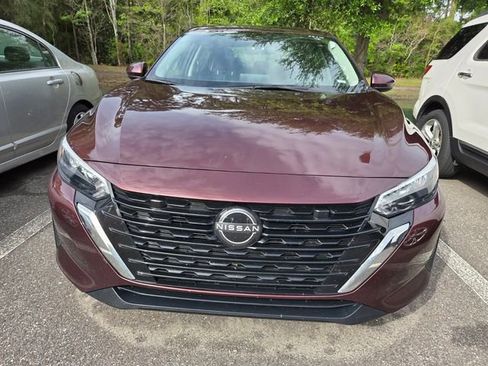 Used 2024 Nissan Sentra SV image 2