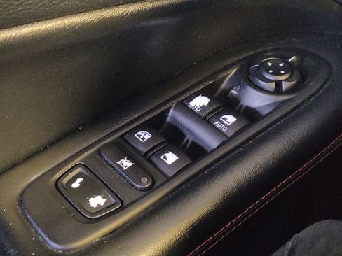 Used 2020 Jeep Compass Trailhawk AWD/4WD image 27