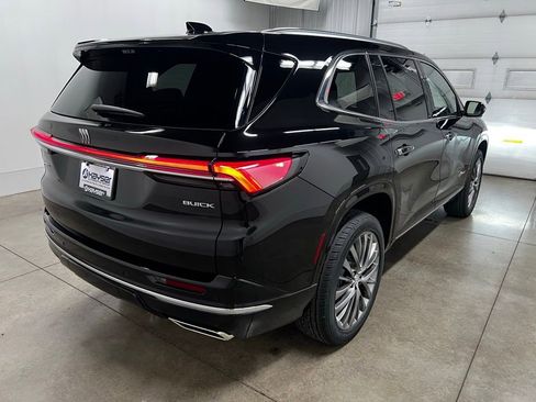 New 2026 Buick Enclave Avenir w/ Super Cruise Package AWD/4WD image 3