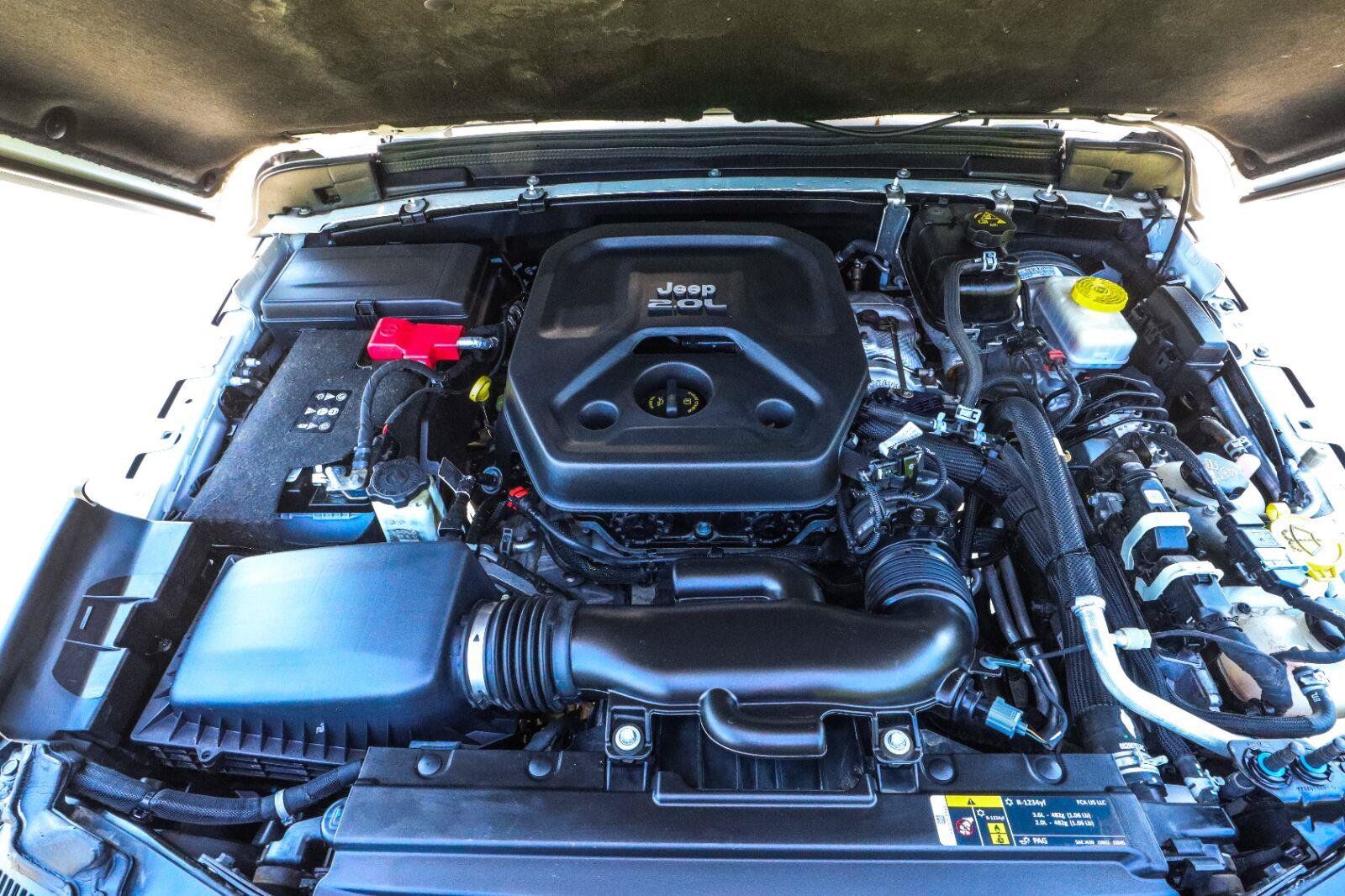 Used 2018 Jeep Wrangler Unlimited Sport S AWD/4WD image 19