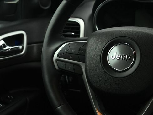 Used 2018 Jeep Grand Cherokee Altitude AWD/4WD image 43