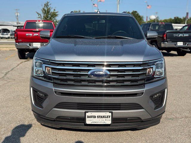 Used 2020 Ford Expedition XLT w/ Equipment Group 202A RWD image 2
