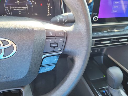 Used 2025 Toyota Camry LE FWD image 23
