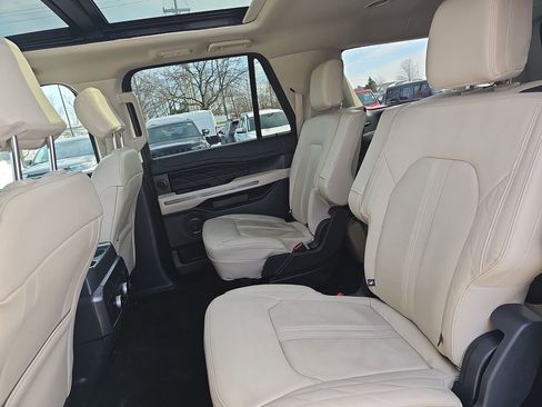 Used 2023 Ford Expedition Max Platinum image 16