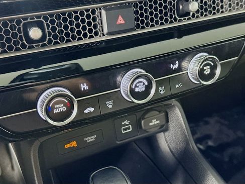 Used 2023 Honda Civic Sport image 25