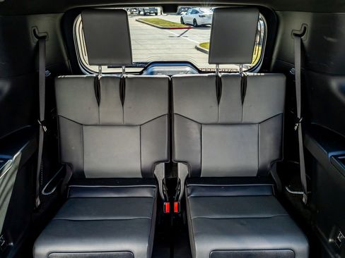 Used 2024 Lexus GX 550 image 36