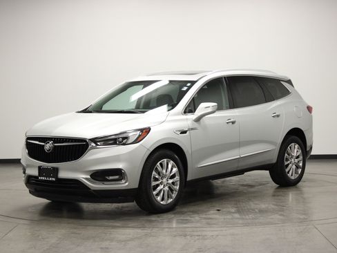 Used 2019 Buick Enclave Essence image 4