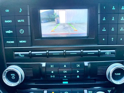 Used 2016 Ford Mustang GT RWD image 16