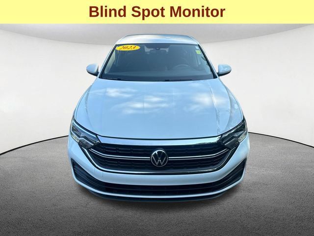 Used 2023 Volkswagen Jetta S FWD image 4