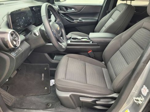 Used 2025 Chevrolet Equinox LT AWD/4WD image 15