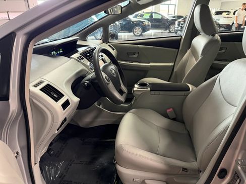 Used 2012 Toyota Prius V Two FWD image 13