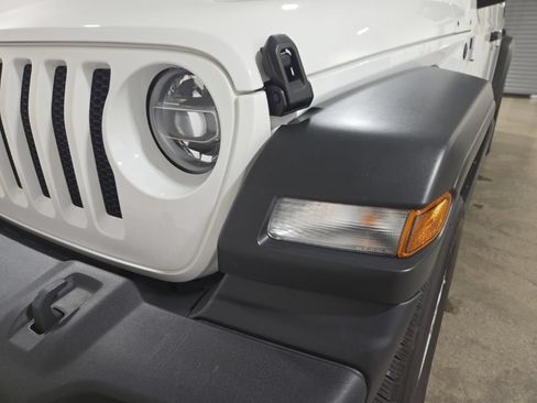Used 2021 Jeep Wrangler Unlimited Sport AWD/4WD image 29