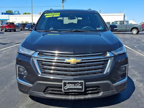 Used 2023 Chevrolet Traverse LT AWD/4WD image 2