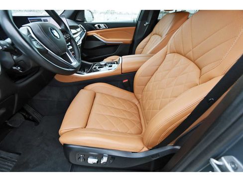 Used 2025 BMW X5 xDrive40i AWD/4WD image 11