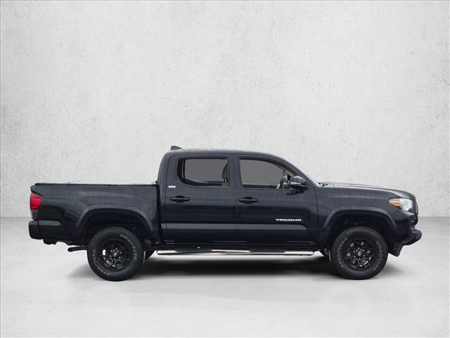 Used 2022 Toyota Tacoma SR5 w/ Technology Package RWD image 4