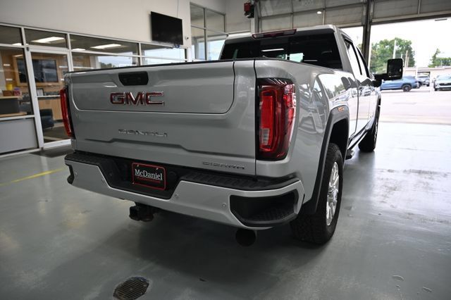 Used 2023 GMC Sierra 2500 Denali AWD/4WD image 5